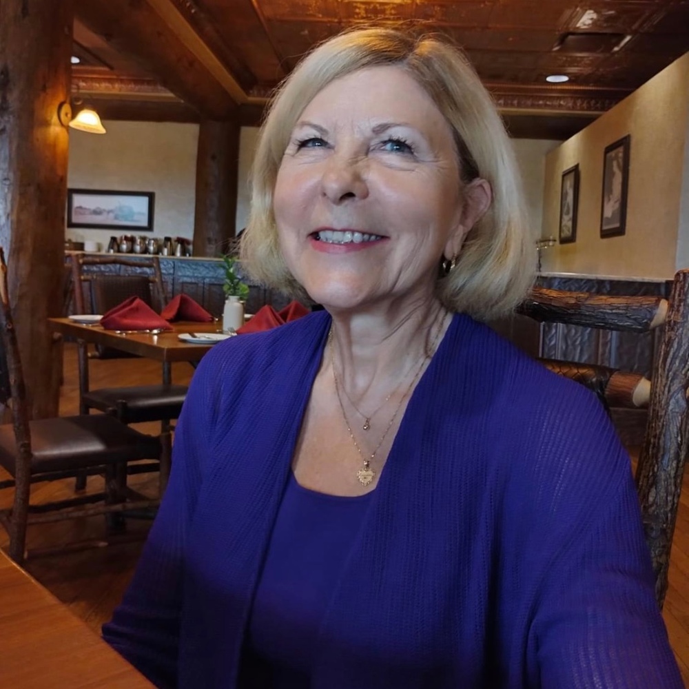 Meet your Posher, Sharon